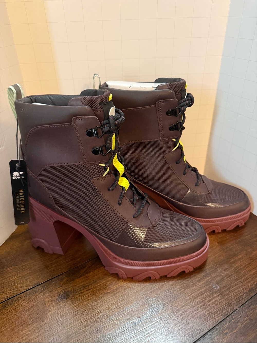 Sorel Brex Heel Leather Lace-Up Boots Size 8 MSRP $200